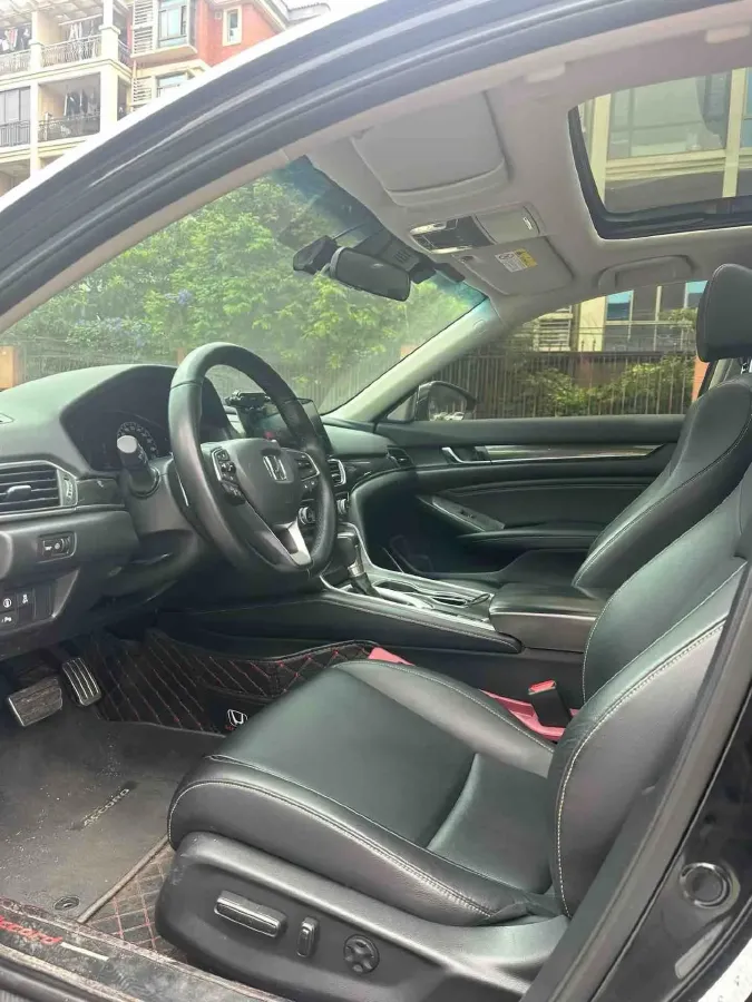 2022 Honda Accord 1.5T 194HP L4 CVT,autocango,china used car exporter,china ev exporter,chinese used car exporter,chinese used ev exporter