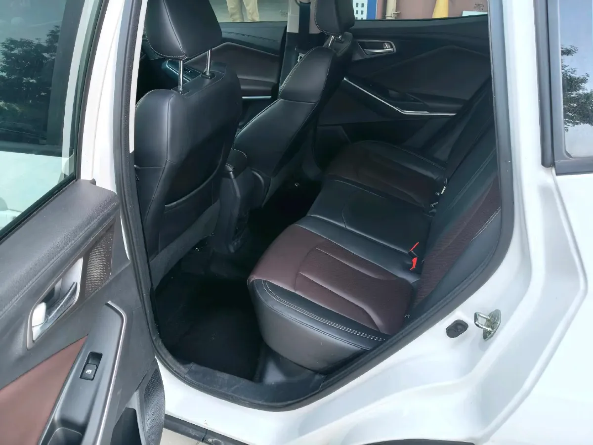 2019 ChangAn CS15 1.5L 107HP L4 5MT,autocango,china used car exporter,china ev exporter,chinese used car exporter,chinese used ev exporter