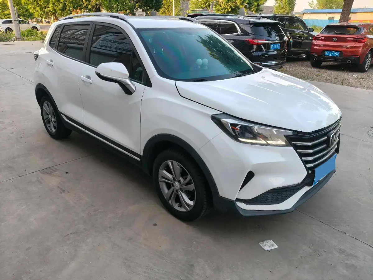 2019 ChangAn CS15 1.5L 107HP L4 5MT,autocango,china used car exporter,china ev exporter,chinese used car exporter,chinese used ev exporter