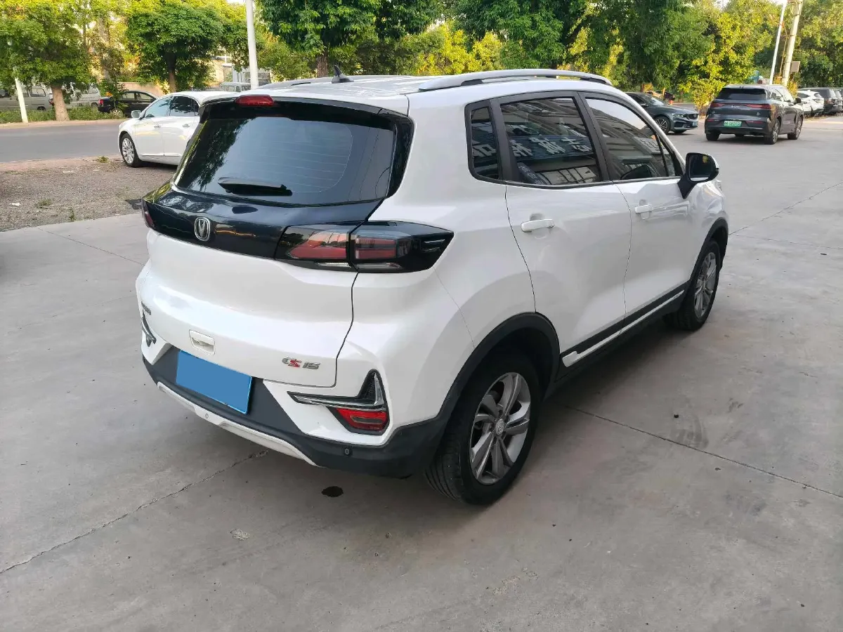 2019 ChangAn CS15 1.5L 107HP L4 5MT,autocango,china used car exporter,china ev exporter,chinese used car exporter,chinese used ev exporter