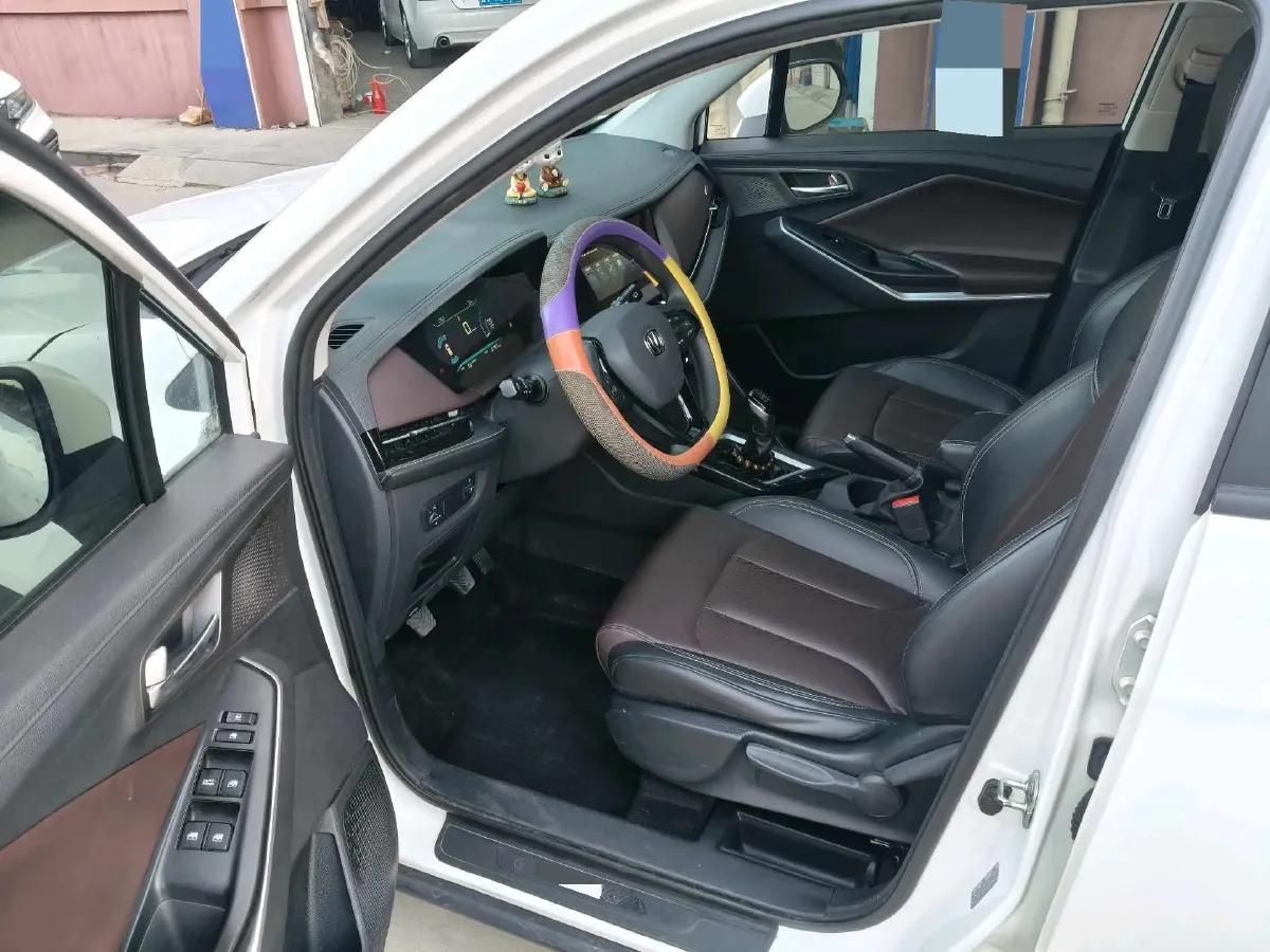 2019 ChangAn CS15 1.5L 107HP L4 5MT,autocango,china used car exporter,china ev exporter,chinese used car exporter,chinese used ev exporter