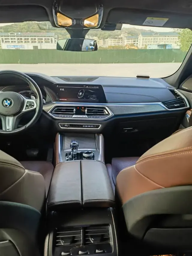 2020 BMW X6 3.0T 340HP L6 8AT,autocango,china used car exporter,china ev exporter,chinese used car exporter,chinese used ev exporter