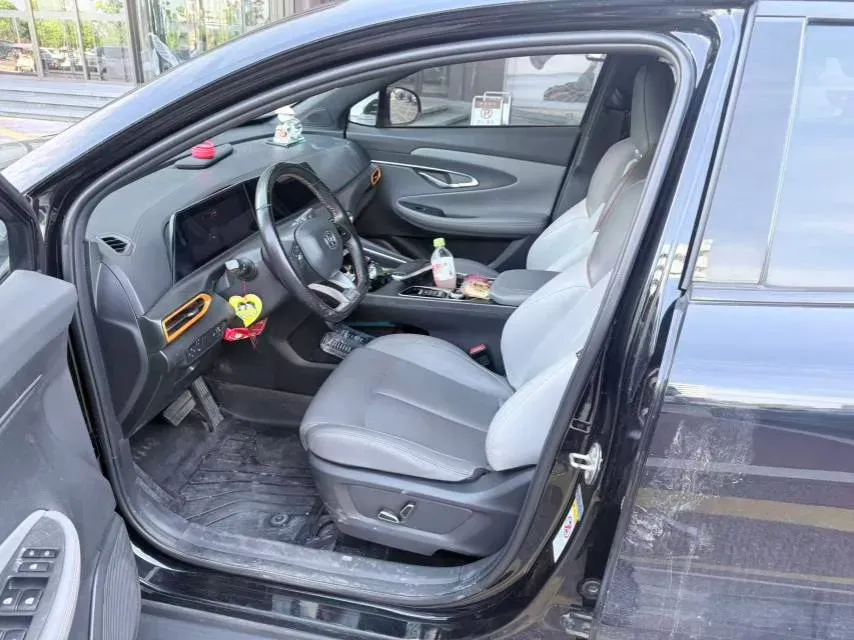2022 ChangAn UNI-T 1.5T 188HP L4 7DCT,autocango,china used car exporter,china ev exporter,chinese used car exporter,chinese used ev exporter