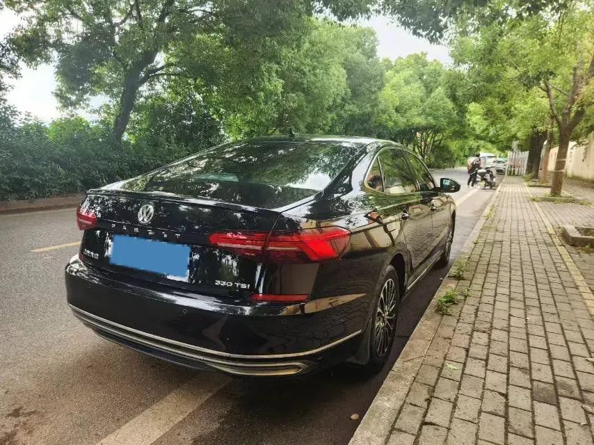 2020 Volkswagen Passat 2.0T 186HP L4 7DCT,autocango,china used car exporter,china ev exporter,chinese used car exporter,chinese used ev exporter