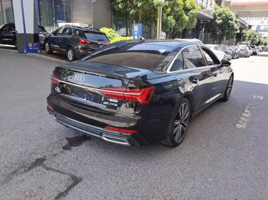 2021 Audi A6L 2.0T 190HP L4 7DCT,autocango,china used car exporter,china ev exporter,chinese used car exporter,chinese used ev exporter