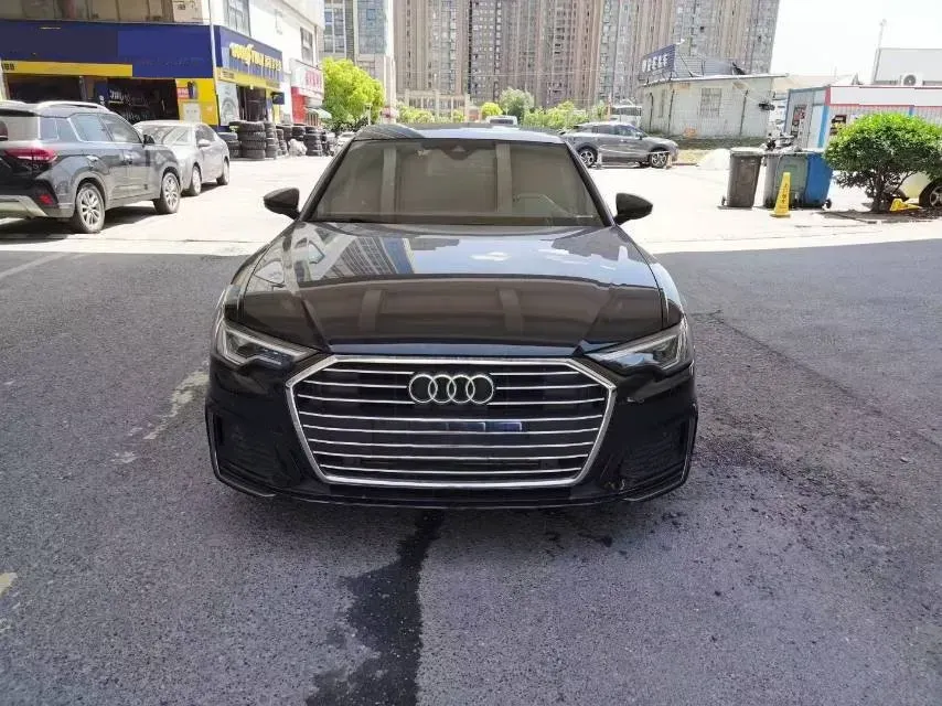 2021 Audi A6L 2.0T 190HP L4 7DCT,autocango,china used car exporter,china ev exporter,chinese used car exporter,chinese used ev exporter
