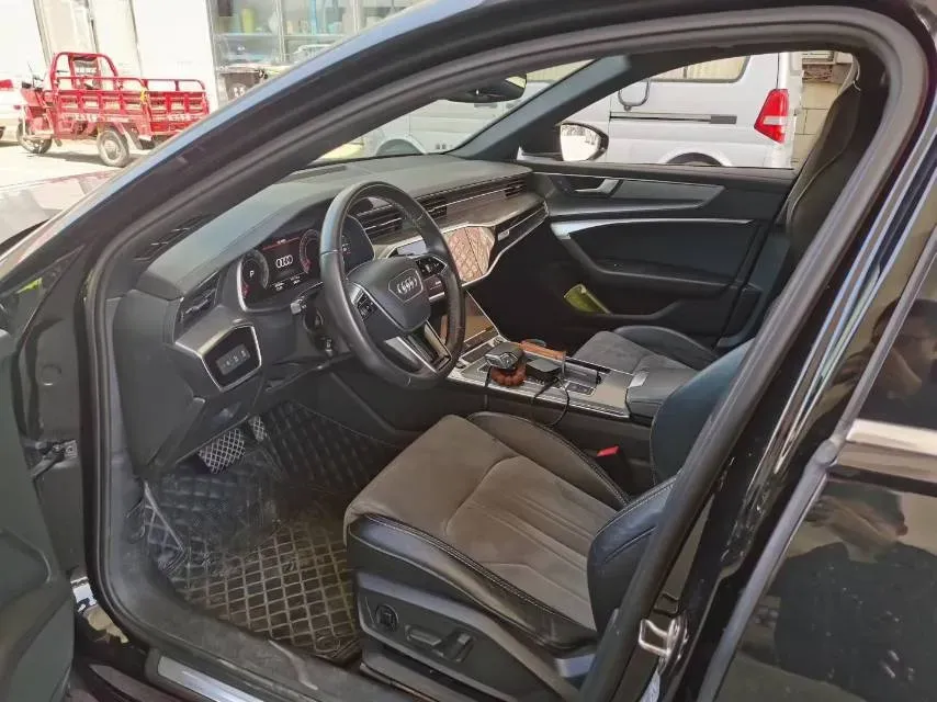 2021 Audi A6L 2.0T 190HP L4 7DCT,autocango,china used car exporter,china ev exporter,chinese used car exporter,chinese used ev exporter