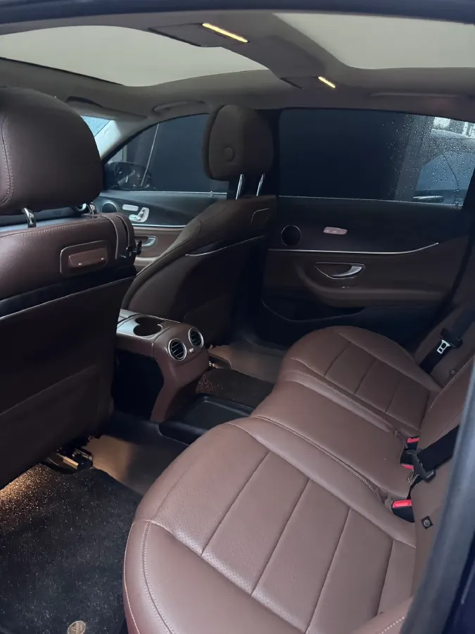 2020 Mercedes-Benz E Class 2.0T 258HP L4 9AT,autocango,china used car exporter,china ev exporter,chinese used car exporter,chinese used ev exporter