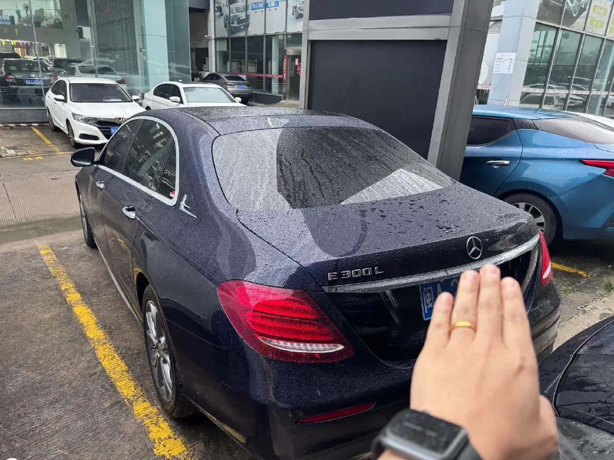 2020 Mercedes-Benz E Class 2.0T 258HP L4 9AT,autocango,china used car exporter,china ev exporter,chinese used car exporter,chinese used ev exporter