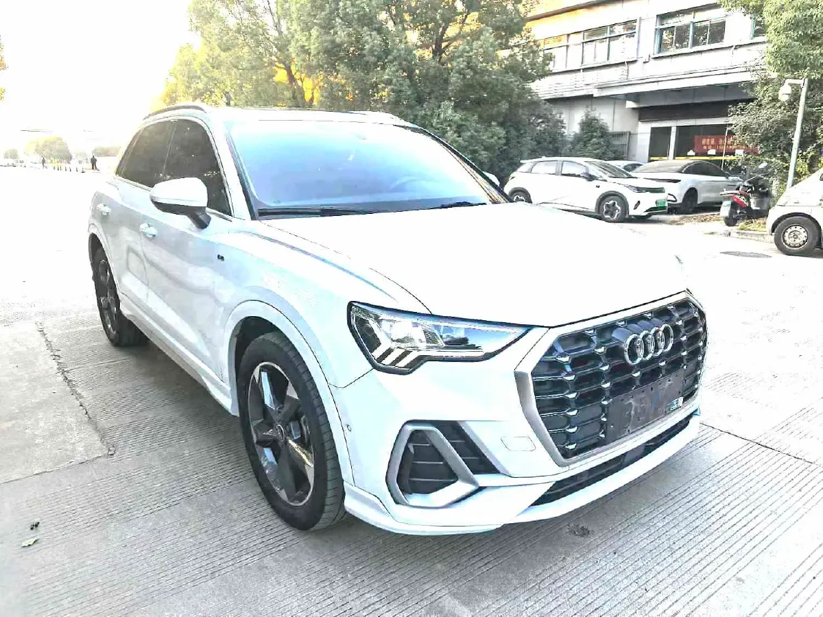 2021 Audi Q3 1.4T 150HP L4 7DCT,autocango,china used car exporter,china ev exporter,chinese used car exporter,chinese used ev exporter