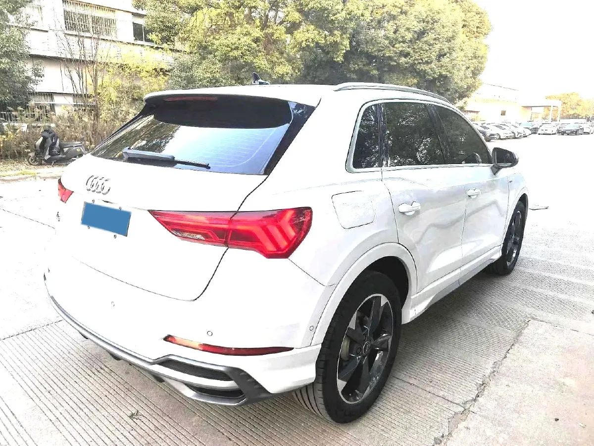 2021 Audi Q3 1.4T 150HP L4 7DCT,autocango,china used car exporter,china ev exporter,chinese used car exporter,chinese used ev exporter