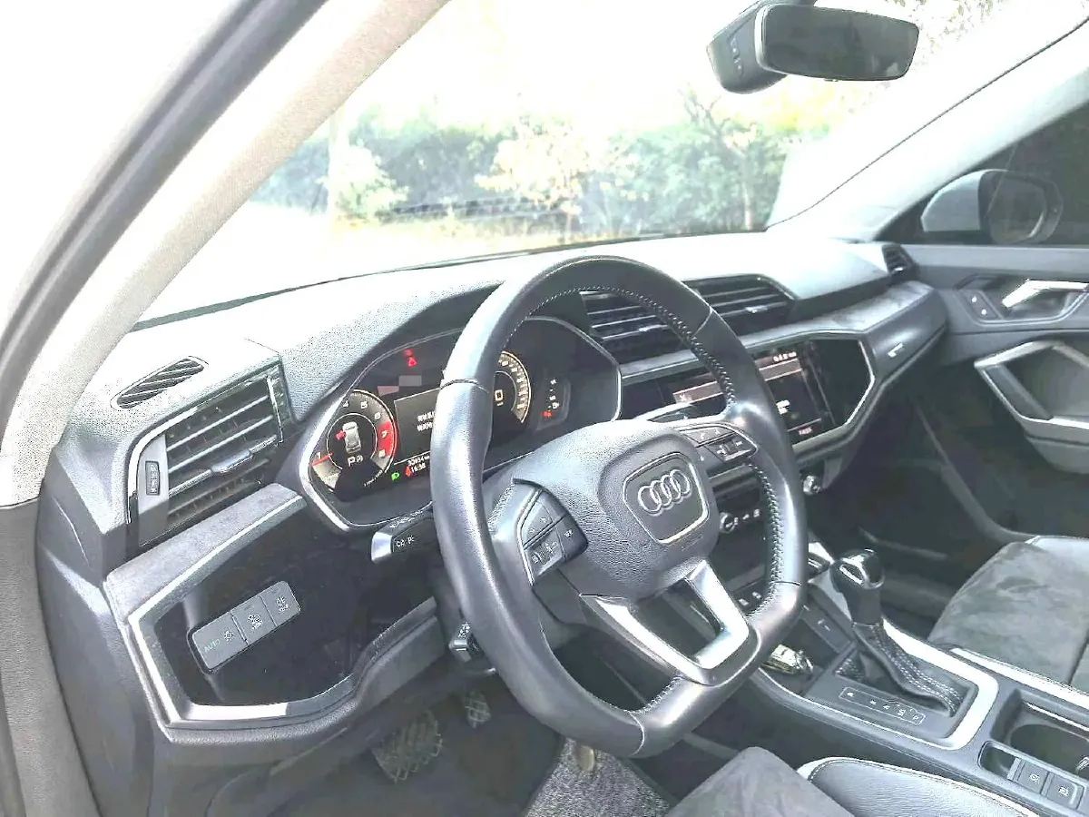 2021 Audi Q3 1.4T 150HP L4 7DCT,autocango,china used car exporter,china ev exporter,chinese used car exporter,chinese used ev exporter
