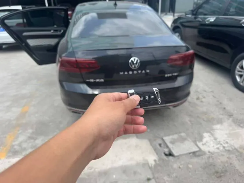 2023 Volkswagen Magotan 2.0T 186HP L4 7DCT,autocango,china used car exporter,china ev exporter,chinese used car exporter,chinese used ev exporter