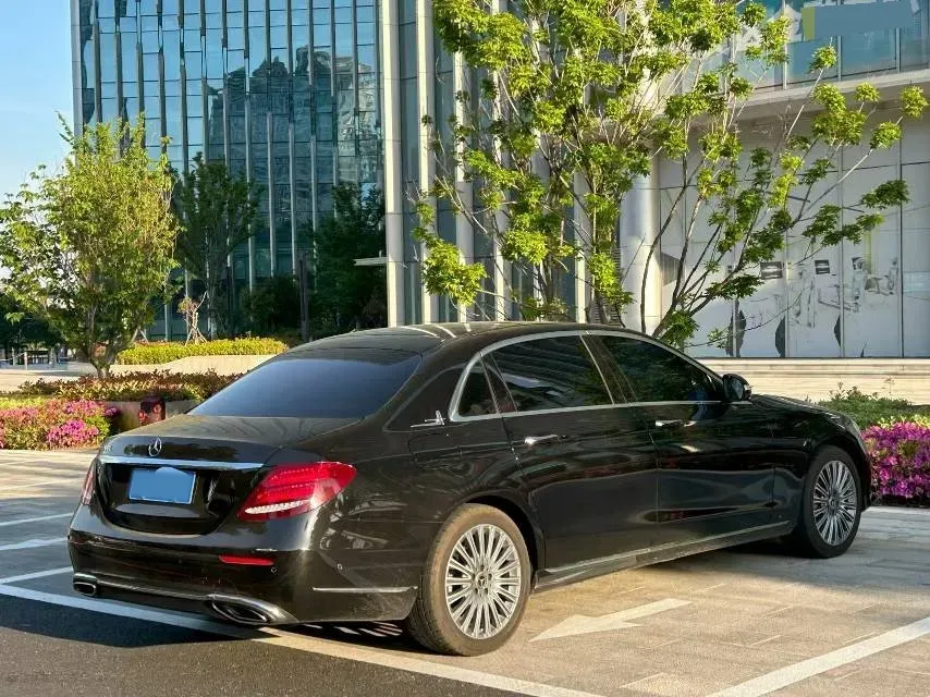 2020 Mercedes-Benz E Class 2.0T 258HP L4 9AT,autocango,china used car exporter,china ev exporter,chinese used car exporter,chinese used ev exporter