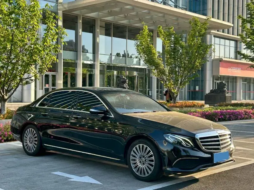 2020 Mercedes-Benz E Class 2.0T 258HP L4 9AT,autocango,china used car exporter,china ev exporter,chinese used car exporter,chinese used ev exporter
