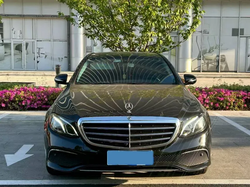 2020 Mercedes-Benz E Class 2.0T 258HP L4 9AT,autocango,china used car exporter,china ev exporter,chinese used car exporter,chinese used ev exporter