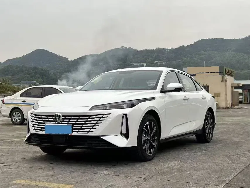 2025 ChangAn Eado 1.5T 192HP L4 7DCT,autocango,china used car exporter,china ev exporter,chinese used car exporter,chinese used ev exporter