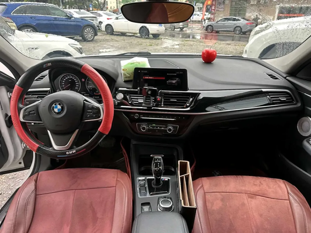 2022 BMW 1 Series 1.5T 140HP L3 7DCT,autocango,china used car exporter,china ev exporter,chinese used car exporter,chinese used ev exporter