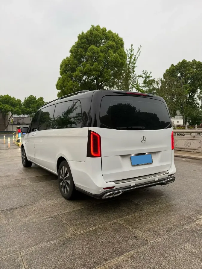2021 Mercedes-Benz Vito 2.0T 211HP L4 9AT,autocango,china used car exporter,china ev exporter,chinese used car exporter,chinese used ev exporter