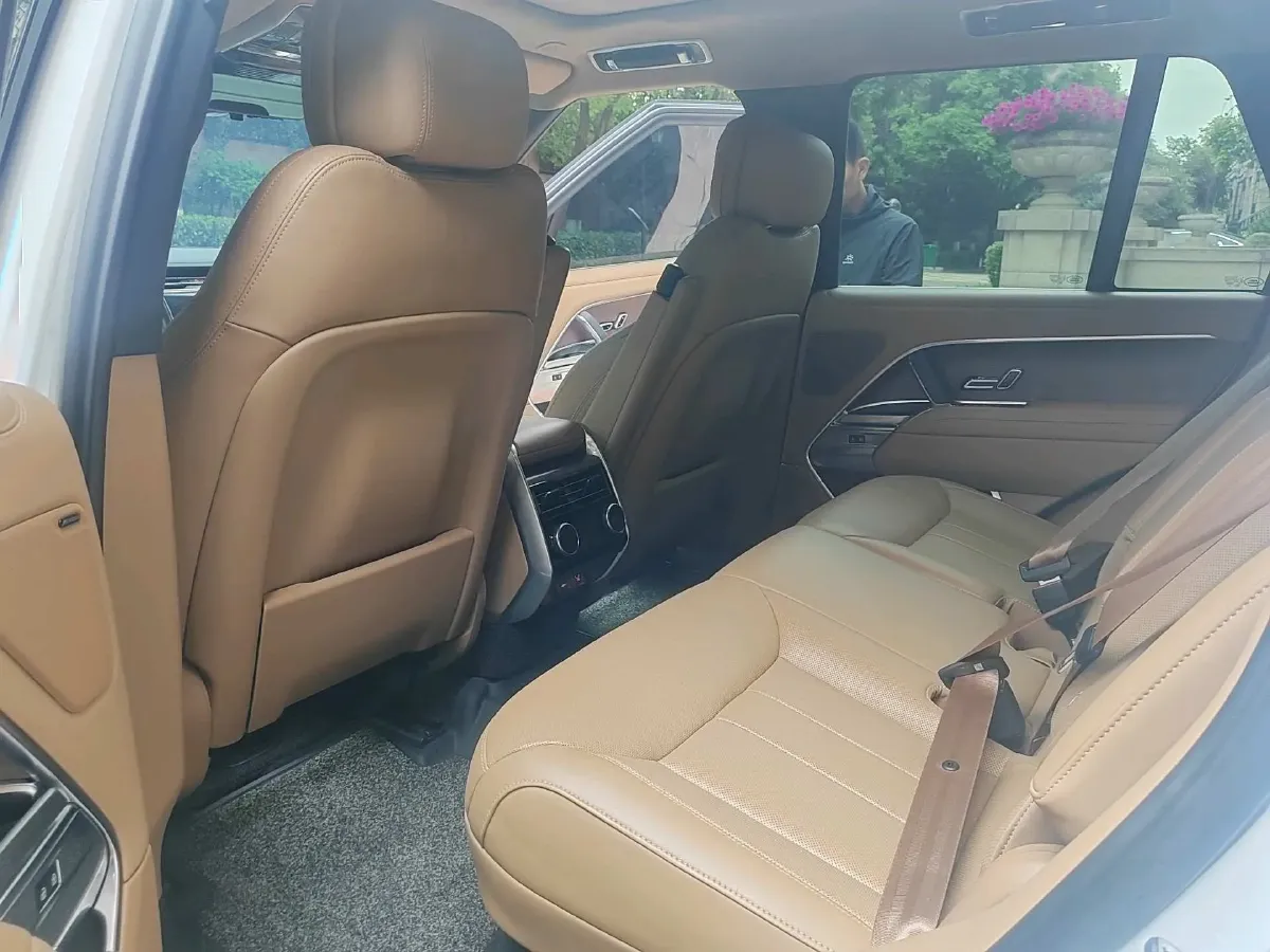 2025 Land Rover Range Rover 3.0T 360HP L6 8AT,autocango,china used car exporter,china ev exporter,chinese used car exporter,chinese used ev exporter