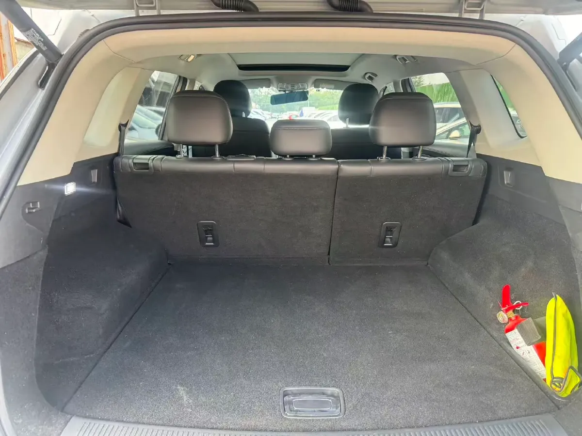 2019 Roewe RX5 MAX 1.5T 173HP L4 6AT,autocango,china used car exporter,china ev exporter,chinese used car exporter,chinese used ev exporter