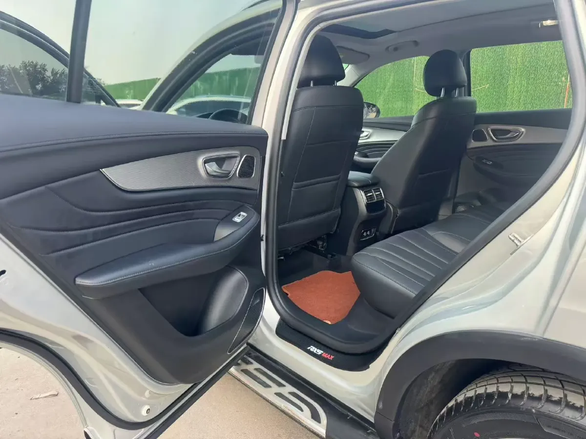 2019 Roewe RX5 MAX 1.5T 173HP L4 6AT,autocango,china used car exporter,china ev exporter,chinese used car exporter,chinese used ev exporter