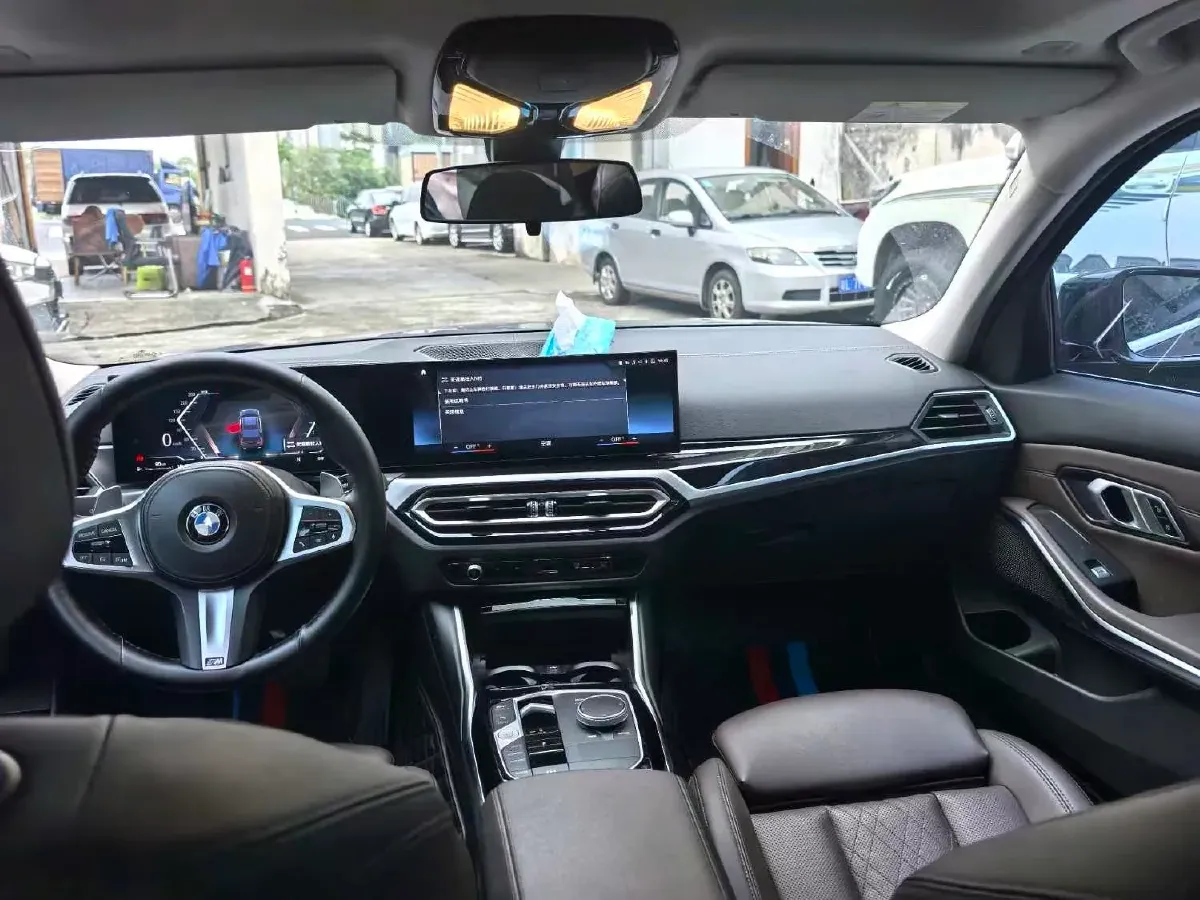 2023 BMW 3 Series 2.0T 156HP L4 8AT,autocango,china used car exporter,china ev exporter,chinese used car exporter,chinese used ev exporter