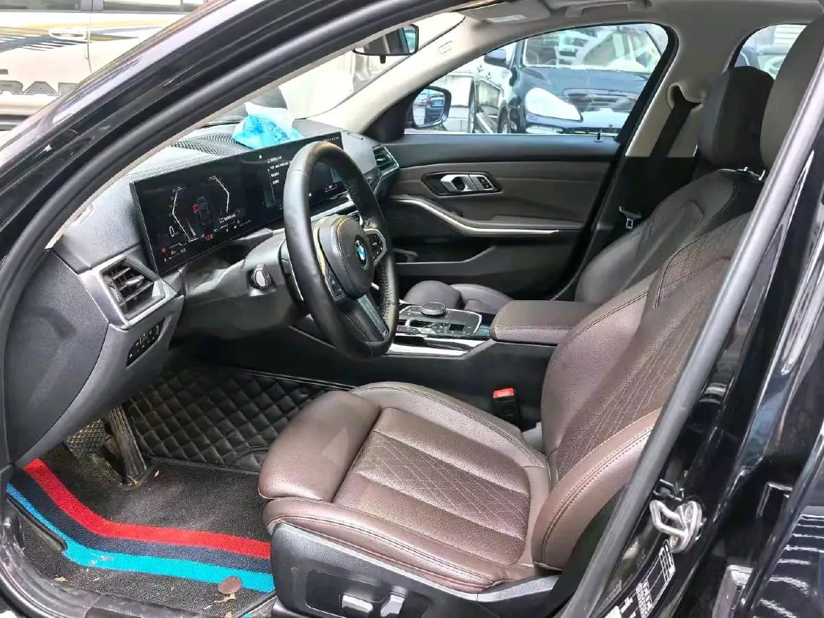 2023 BMW 3 Series 2.0T 156HP L4 8AT,autocango,china used car exporter,china ev exporter,chinese used car exporter,chinese used ev exporter
