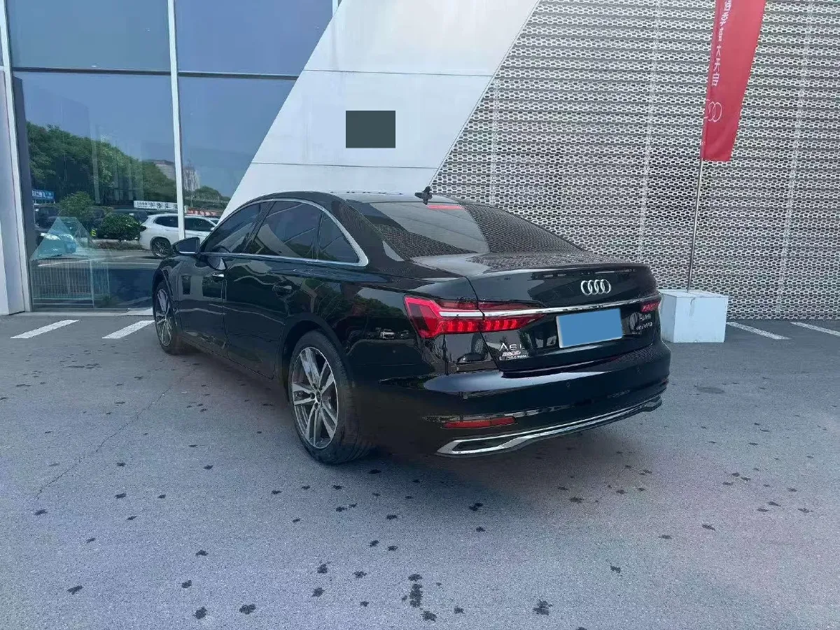 2023 Audi A6L 2.0T 245HP L4 7DCT,autocango,china used car exporter,china ev exporter,chinese used car exporter,chinese used ev exporter