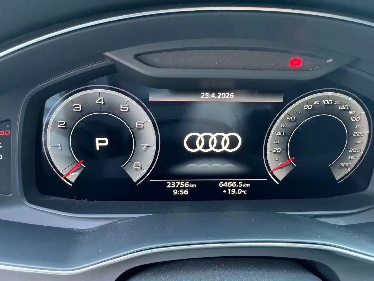 2023 Audi A6L 2.0T 245HP L4 7DCT,autocango,china used car exporter,china ev exporter,chinese used car exporter,chinese used ev exporter
