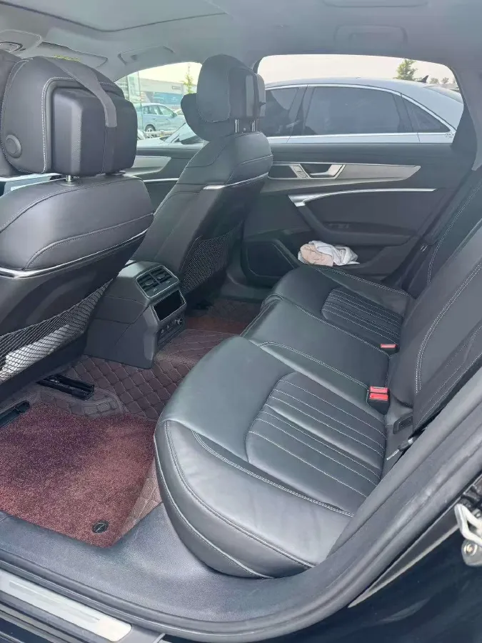 2023 Audi A6L 2.0T 245HP L4 7DCT,autocango,china used car exporter,china ev exporter,chinese used car exporter,chinese used ev exporter