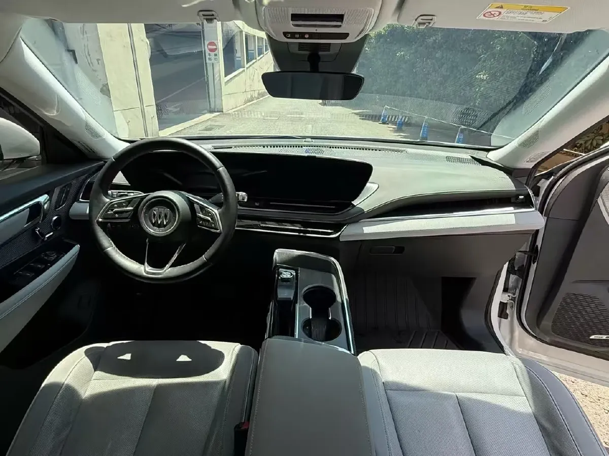 2023 Buick EnvisionPlus 1.5T 211HP L4 9AT,autocango,china used car exporter,china ev exporter,chinese used car exporter,chinese used ev exporter