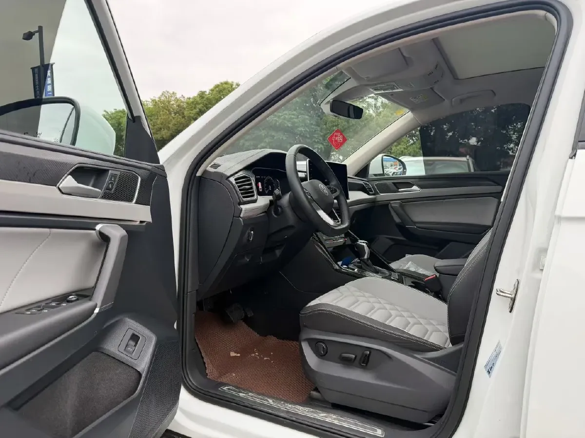 2023 Volkswagen Tayron 2.0T 186HP L4 7DCT,autocango,china used car exporter,china ev exporter,chinese used car exporter,chinese used ev exporter