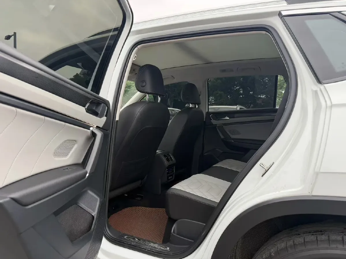 2023 Volkswagen Tayron 2.0T 186HP L4 7DCT,autocango,china used car exporter,china ev exporter,chinese used car exporter,chinese used ev exporter