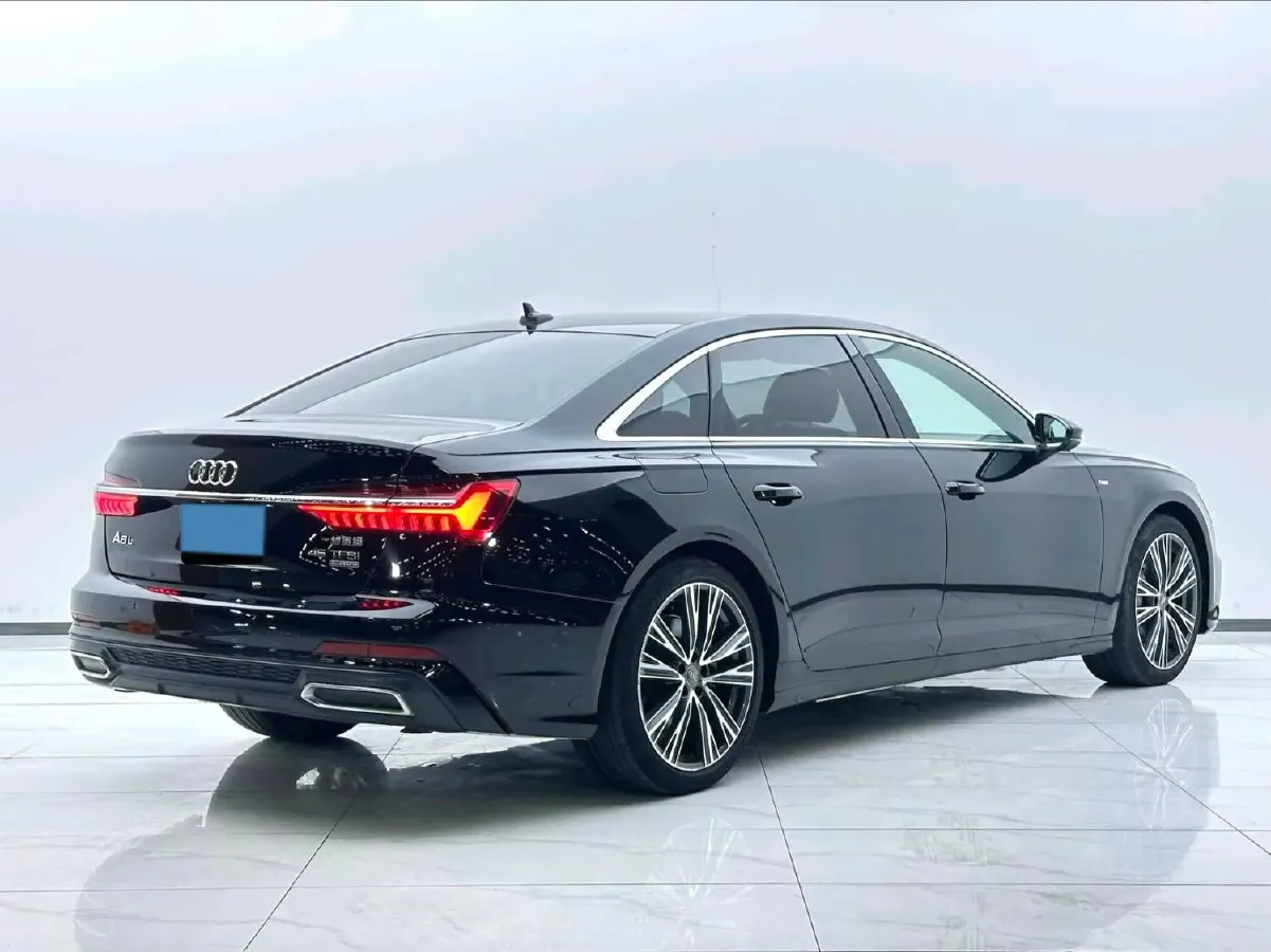 2020 Audi A6L 2.0T 224HP L4 7DCT,autocango,china used car exporter,china ev exporter,chinese used car exporter,chinese used ev exporter