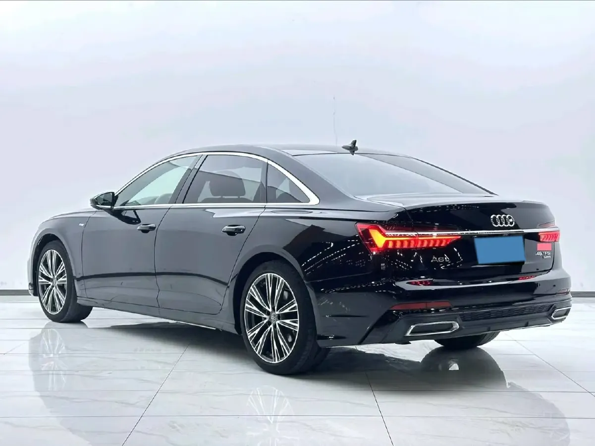 2020 Audi A6L 2.0T 224HP L4 7DCT,autocango,china used car exporter,china ev exporter,chinese used car exporter,chinese used ev exporter