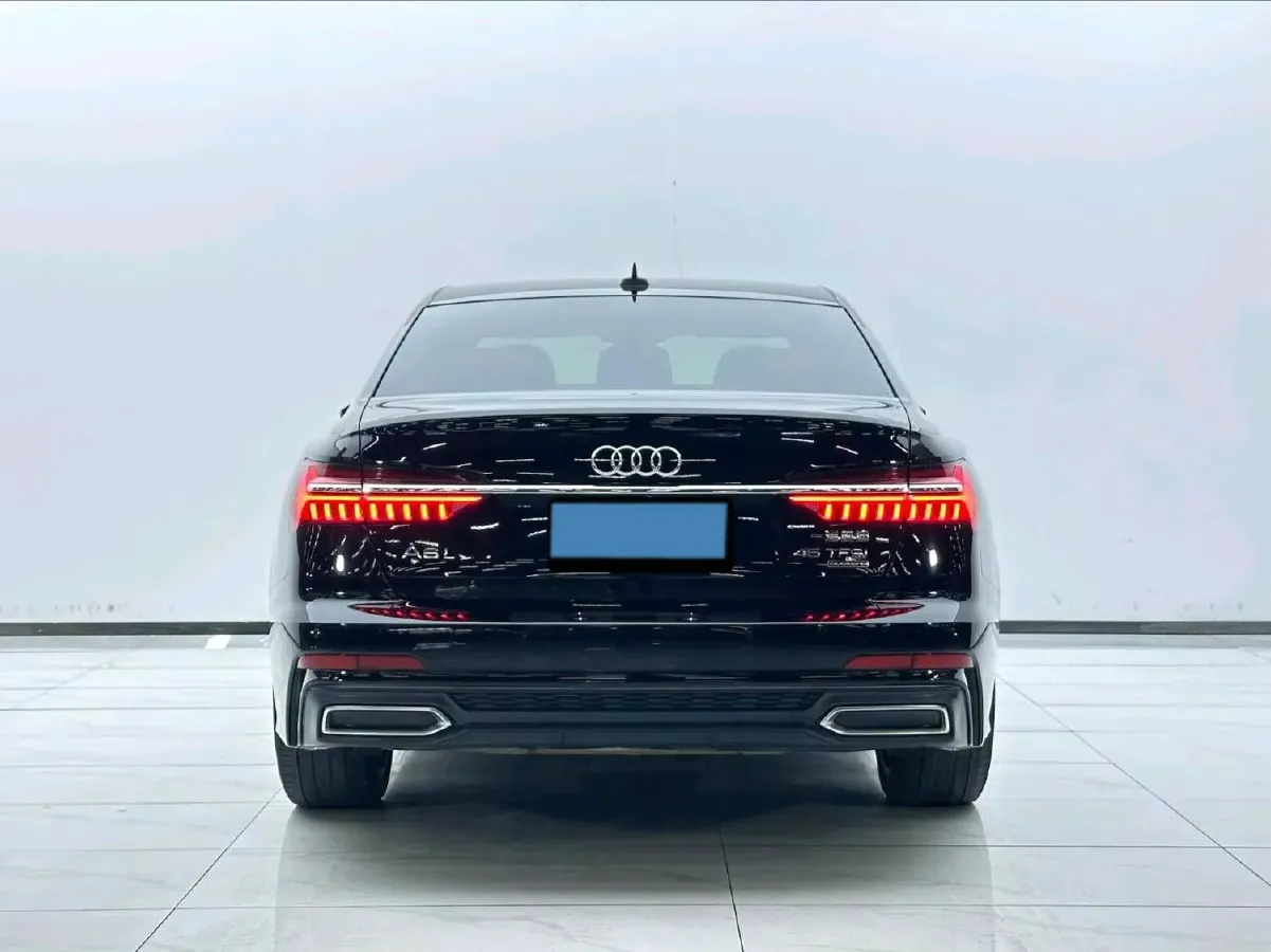 2020 Audi A6L 2.0T 224HP L4 7DCT,autocango,china used car exporter,china ev exporter,chinese used car exporter,chinese used ev exporter