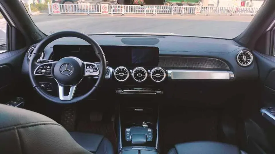 2021 Mercedes-Benz GLB Class 1.3T 163HP L4 7DCT,autocango,china used car exporter,china ev exporter,chinese used car exporter,chinese used ev exporter