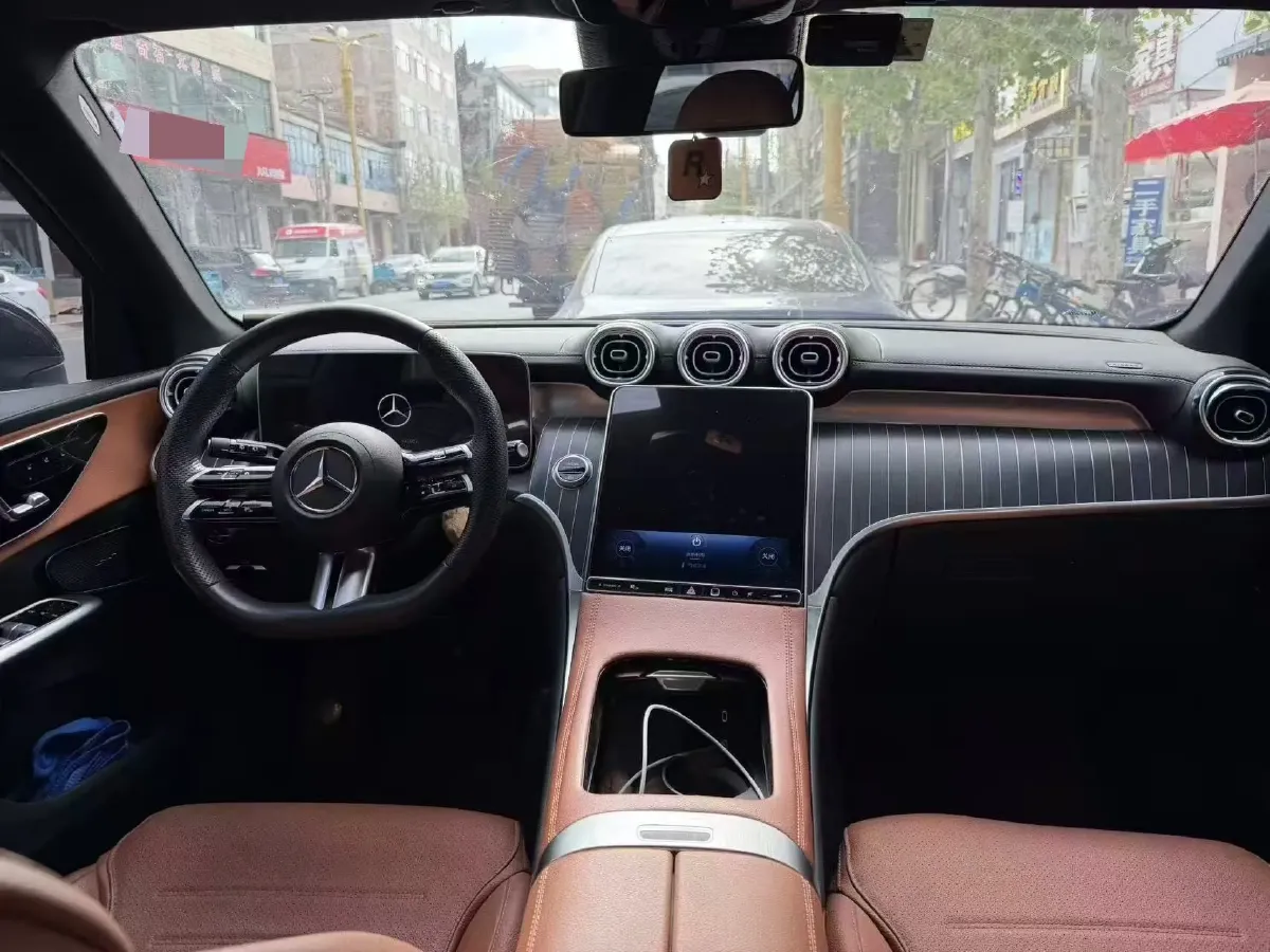 2023 Mercedes-Benz GLC Class 2.0T 258HP L4 9AT,autocango,china used car exporter,china ev exporter,chinese used car exporter,chinese used ev exporter