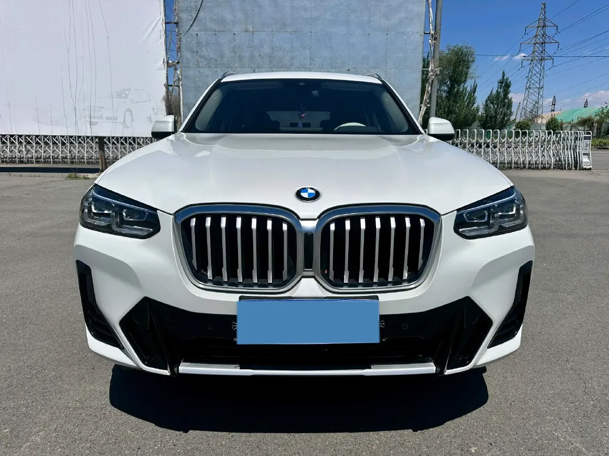 2023 BMW X3 2.0T 184HP L4 8AT,autocango,china used car exporter,china ev exporter,chinese used car exporter,chinese used ev exporter