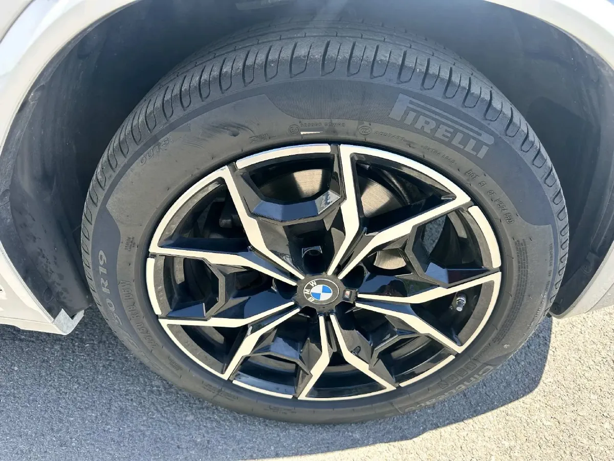 2023 BMW X3 2.0T 184HP L4 8AT,autocango,china used car exporter,china ev exporter,chinese used car exporter,chinese used ev exporter