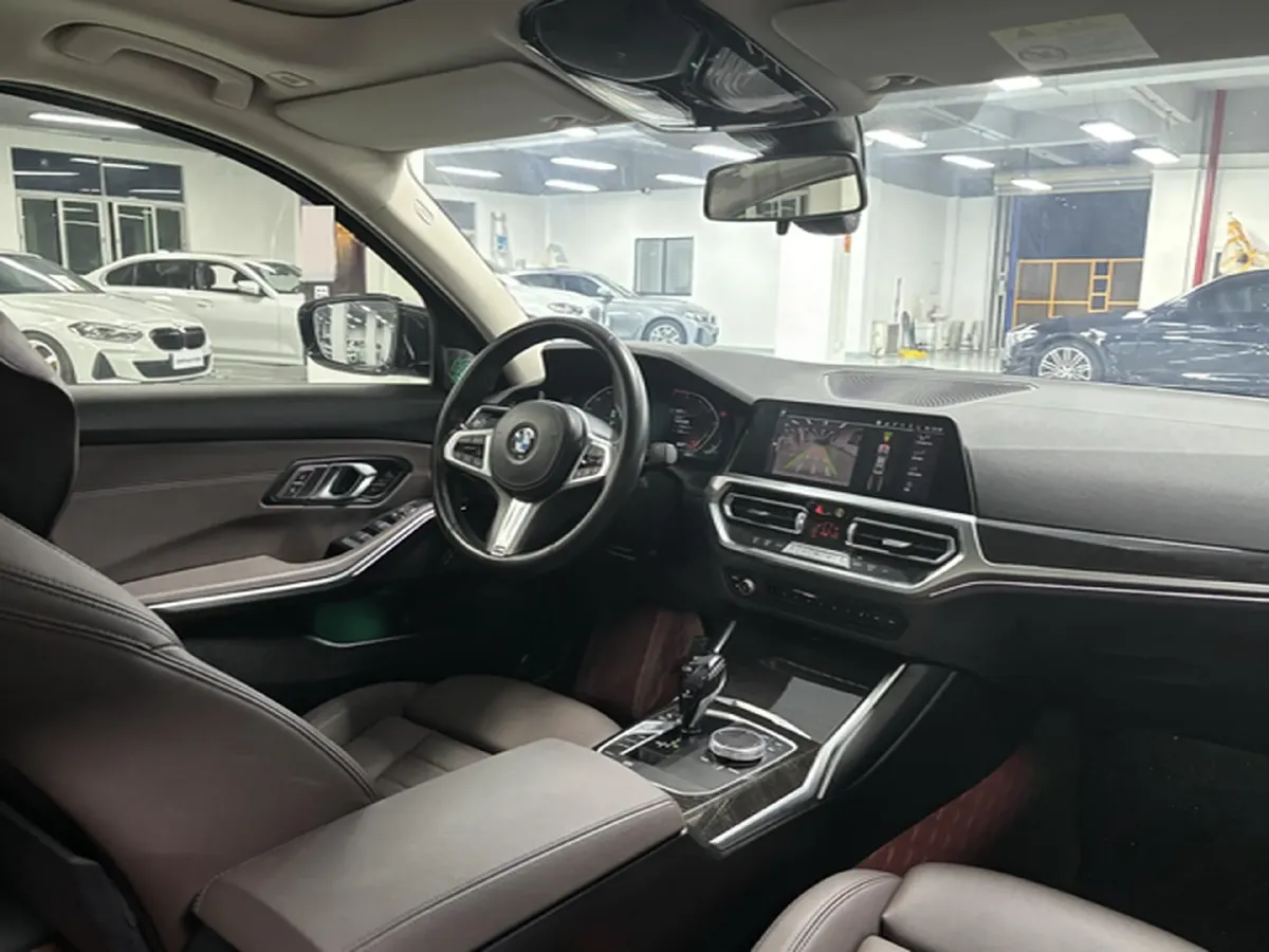 2021 BMW 3 Series 2.0T 184HP L4 8AT,autocango,china used car exporter,china ev exporter,chinese used car exporter,chinese used ev exporter