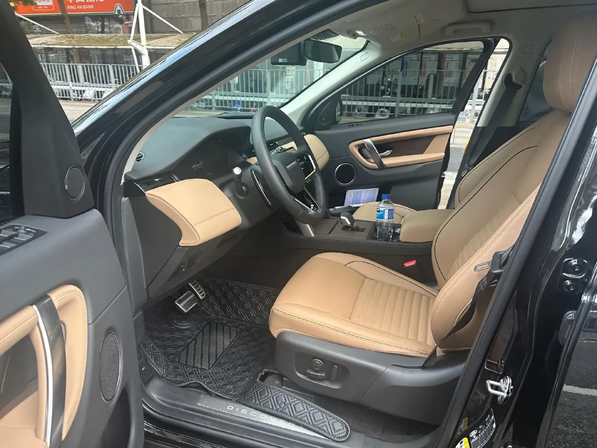 2024 Land Rover Discovery Sport 2.0T 249HP L4 9AT,autocango,china used car exporter,china ev exporter,chinese used car exporter,chinese used ev exporter