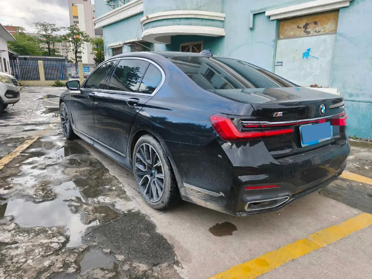 2021 BMW 7 Series 3.0T 340HP L6 8AT,autocango,china used car exporter,china ev exporter,chinese used car exporter,chinese used ev exporter