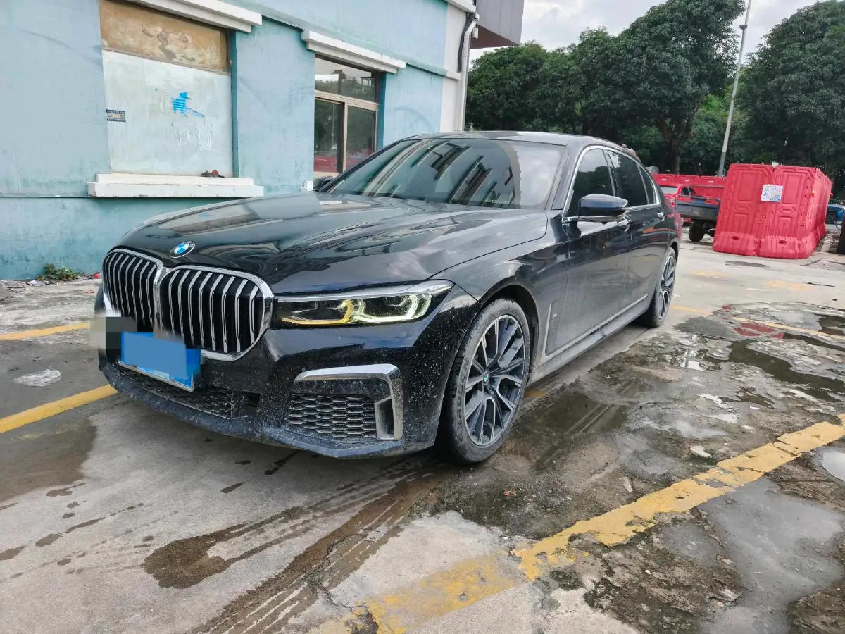 2021 BMW 7 Series 3.0T 340HP L6 8AT,autocango,china used car exporter,china ev exporter,chinese used car exporter,chinese used ev exporter