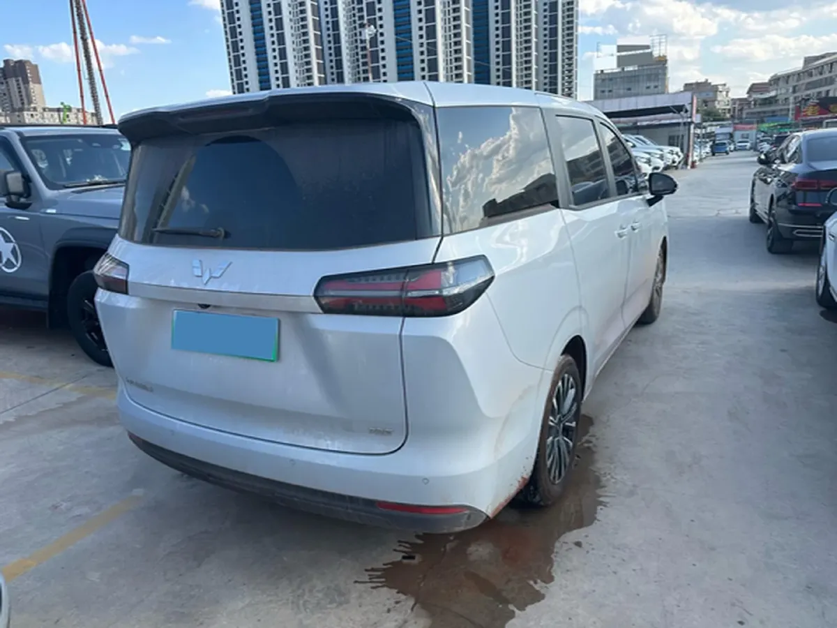 2025 BAW RuiSheng Trump M7 2.0L 144HP L4 8AT,autocango,china used car exporter,china ev exporter,chinese used car exporter,chinese used ev exporter