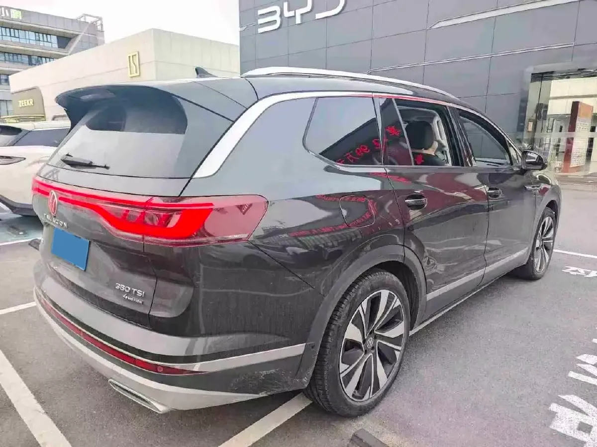 2023 Volkswagen Talagon 2.0T 220HP L4 7DCT,autocango,china used car exporter,china ev exporter,chinese used car exporter,chinese used ev exporter