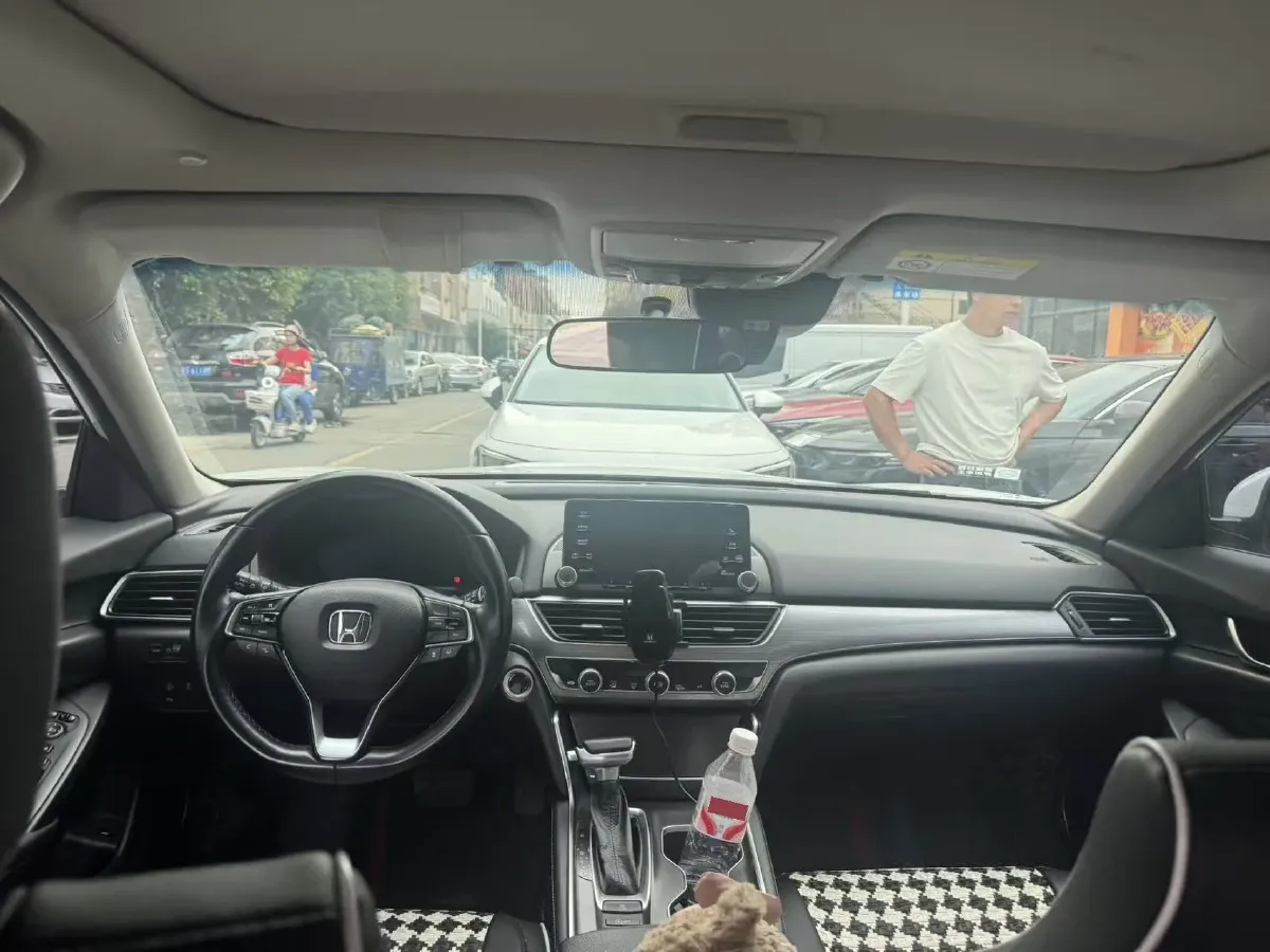 2021 Honda Accord 1.5T 194HP L4 CVT,autocango,china used car exporter,china ev exporter,chinese used car exporter,chinese used ev exporter