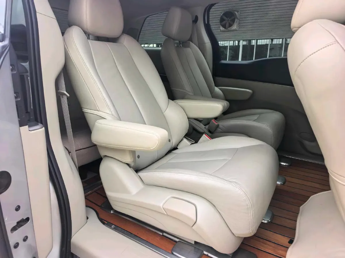 2018 Buick GL8 2.0T 260HP L4 6AT,autocango,china used car exporter,china ev exporter,chinese used car exporter,chinese used ev exporter