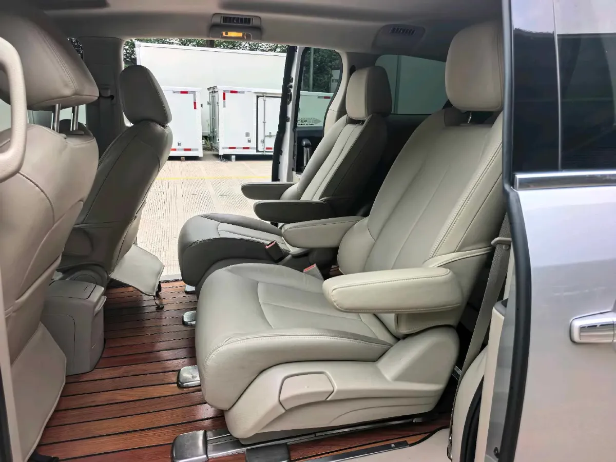 2018 Buick GL8 2.0T 260HP L4 6AT,autocango,china used car exporter,china ev exporter,chinese used car exporter,chinese used ev exporter